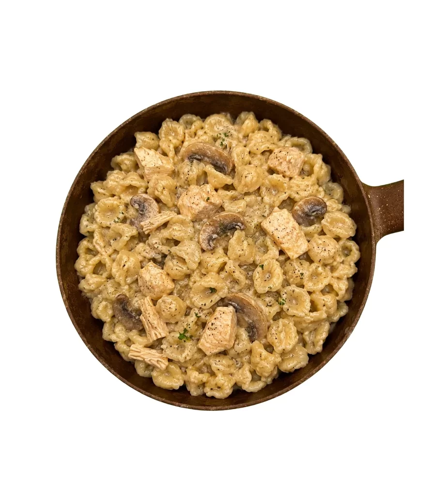 Alternative view of Pasta Pollo al champiñón, por Gufo Foods